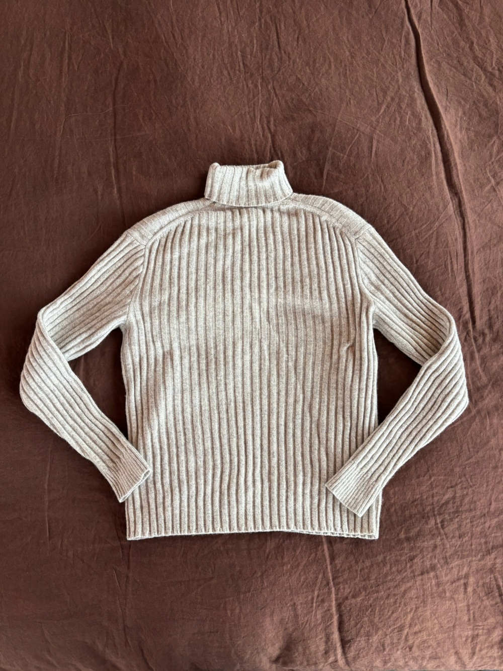 Soft Woolen Pullover - Picture 4 of 6